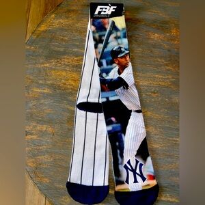 NWT MLB Casual - New York Yankees Derek Jeter Socks Men's L 10-13 NWT Captain